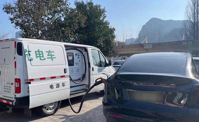 龙安区汽车搭电